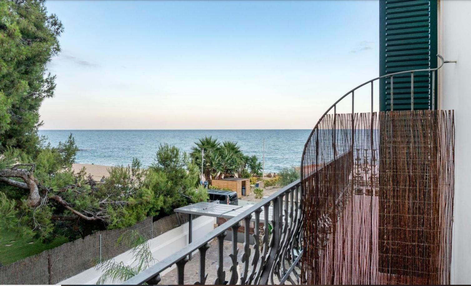 Hotel Kalima Beach Caldes D'Estrach Zimmer foto
